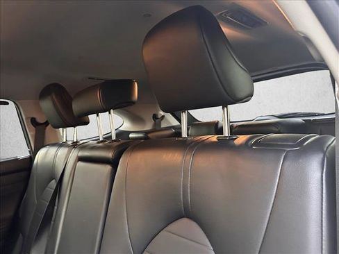 Used 2023 Toyota Highlander XLE image 24