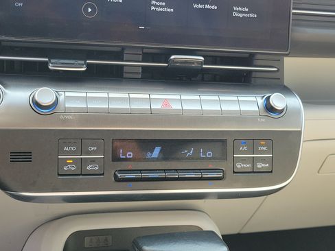 Used 2024 Hyundai Kona SEL FWD image 27