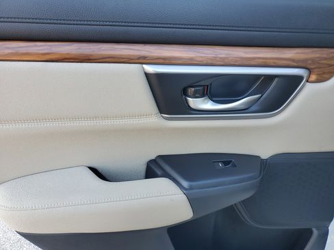 Used 2019 Honda CR-V EX image 13