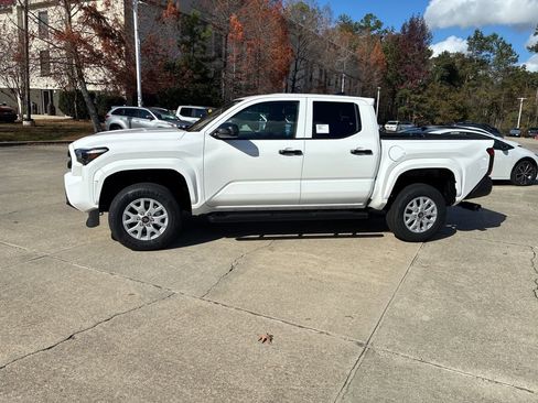 New 2026 Toyota Tacoma SR image 2