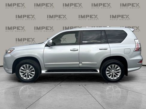 Used 2019 Lexus GX 460 Premium image 2
