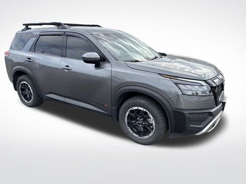 Used 2024 Nissan Pathfinder Rock Creek AWD/4WD image 9