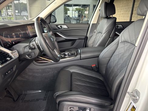 Used 2026 BMW X7 xDrive40i AWD/4WD image 16
