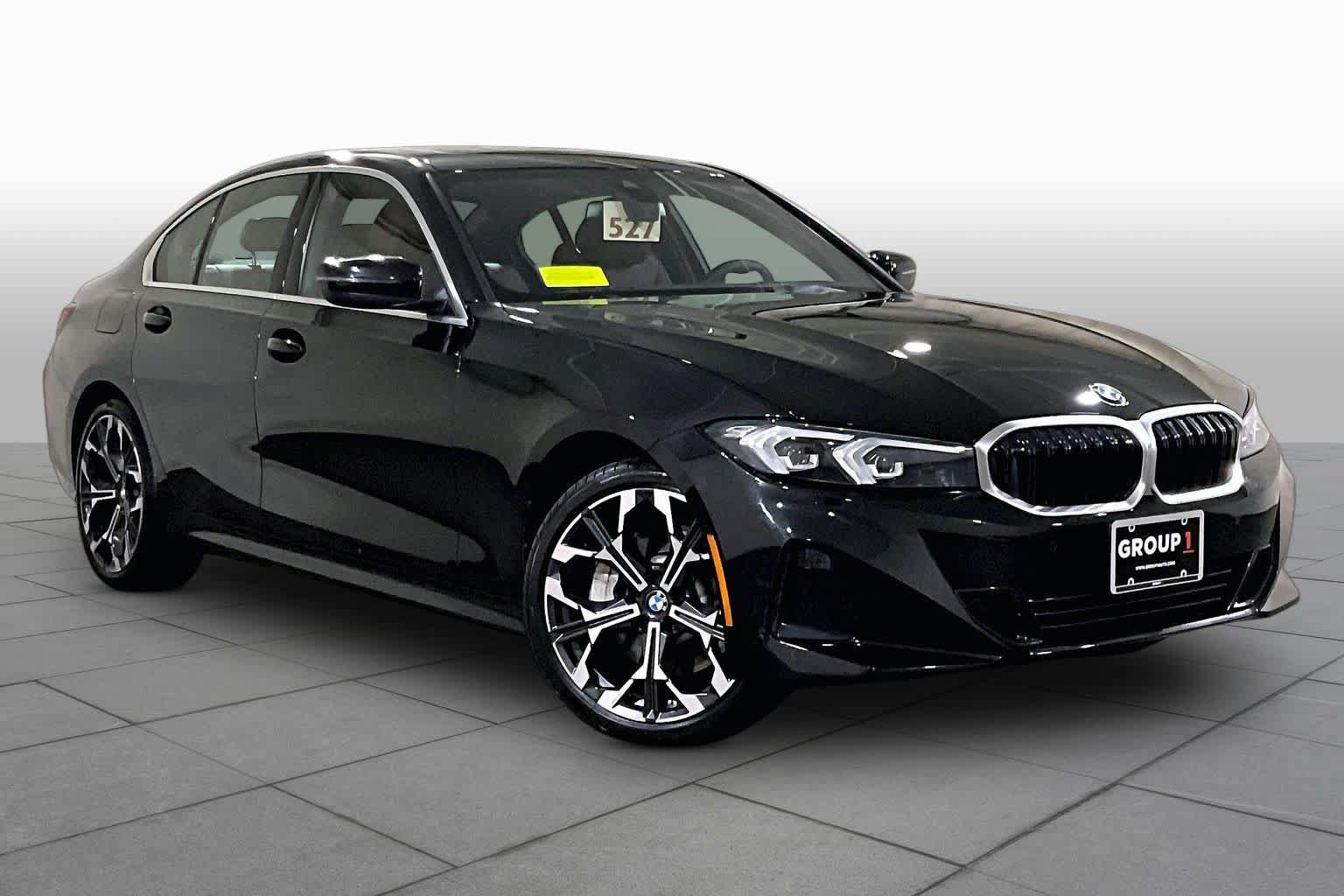 Used 2025 BMW 330i xDrive Sedan w/ Premium Package AWD/4WD image 2