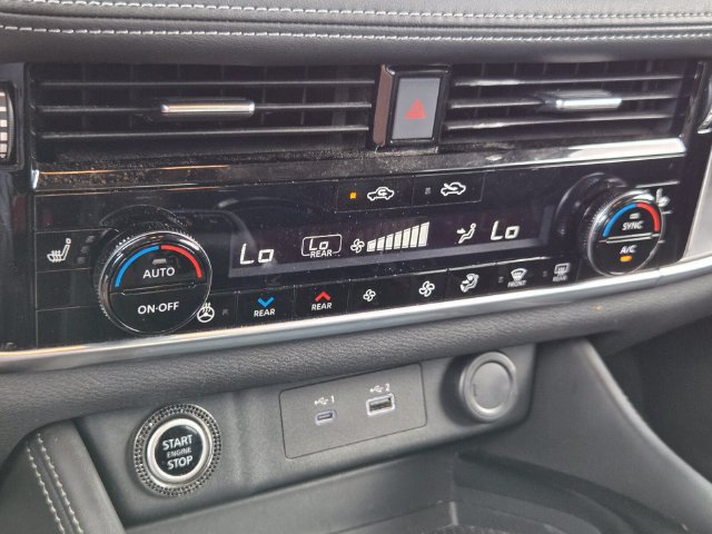Used 2021 Nissan Rogue SL w/ Premium Package FWD image 22
