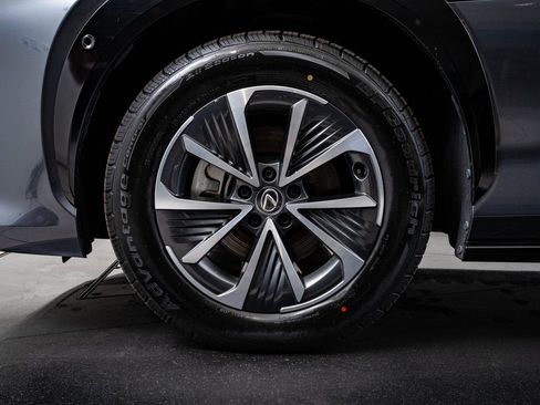 Certified 2023 Lexus RZ 450e Premium w/ Technology Package AWD/4WD image 13