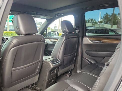 Used 2021 Cadillac XT6 Premium Luxury w/ Platinum Package image 16