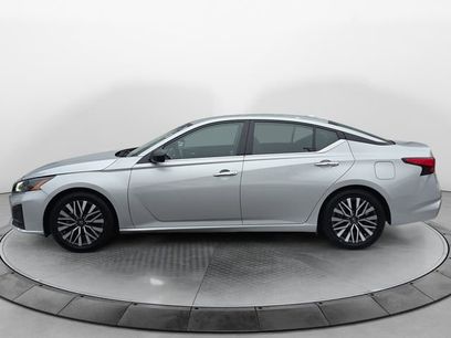 Used 2024 Nissan Altima 2.5 SV