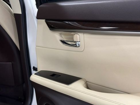 Used 2016 Lexus ES 350 w/ Premium Package w/Wood Trim FWD image 56