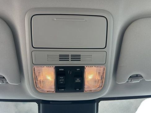 Certified 2026 Honda Odyssey EX-L image 29