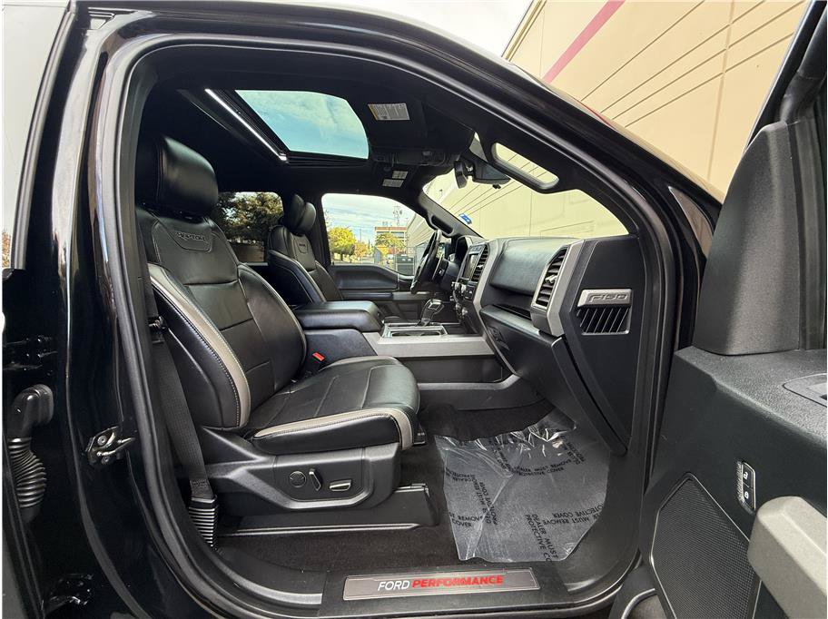 Used 2018 Ford F150 Raptor w/ Equipment Group 802A Luxury AWD/4WD image 32
