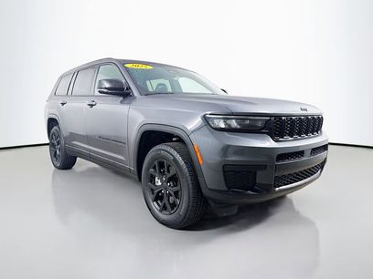 Used 2025 Jeep Grand Cherokee L Laredo