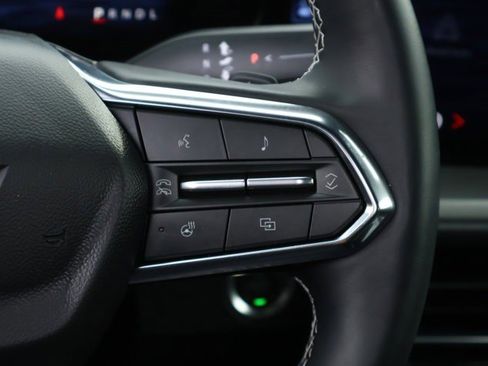 Certified 2024 Chevrolet Traverse LT w/ Enhanced Driving Package image 13