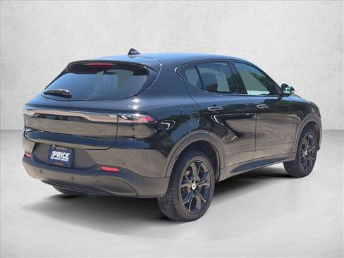 Used 2023 Dodge Hornet GT w/ GT Blacktop Package AWD/4WD image 5