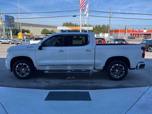 Certified 2023 Chevrolet Silverado 1500 High Country w/ Technology Package AWD/4WD image 6
