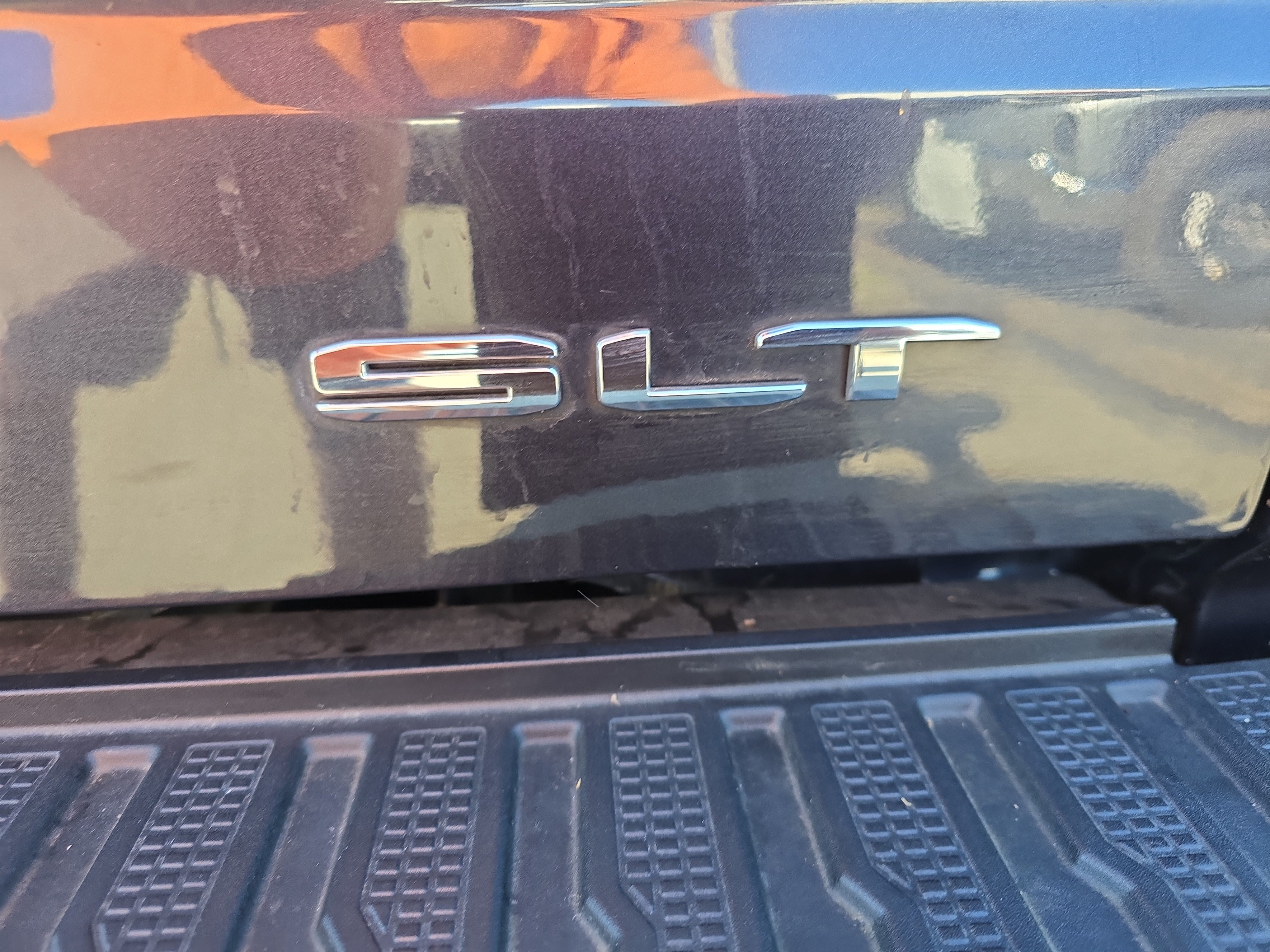 Used 2025 GMC Sierra 1500 SLT AWD/4WD image 5