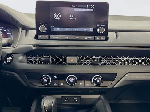 Used 2025 Honda Accord LX image 14