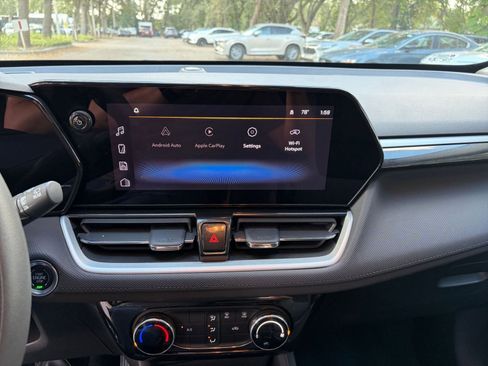 Used 2025 Chevrolet TrailBlazer LT image 17