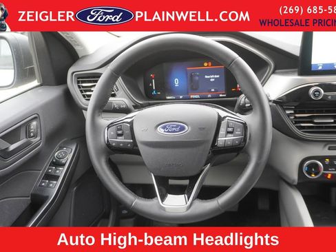 Used 2024 Ford Escape Active image 14