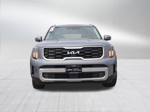 Used 2024 Kia Telluride SX Prestige w/ Towing Package AWD/4WD image 2