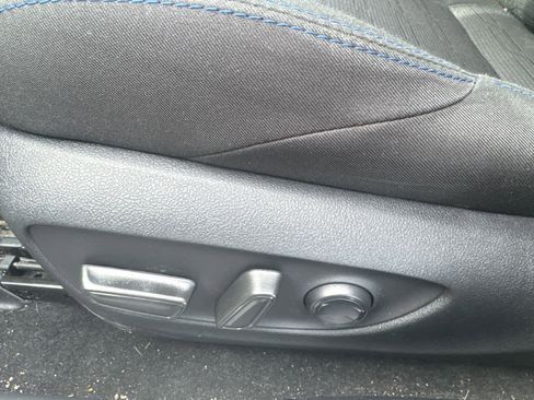 Used 2023 Toyota RAV4 SE image 12