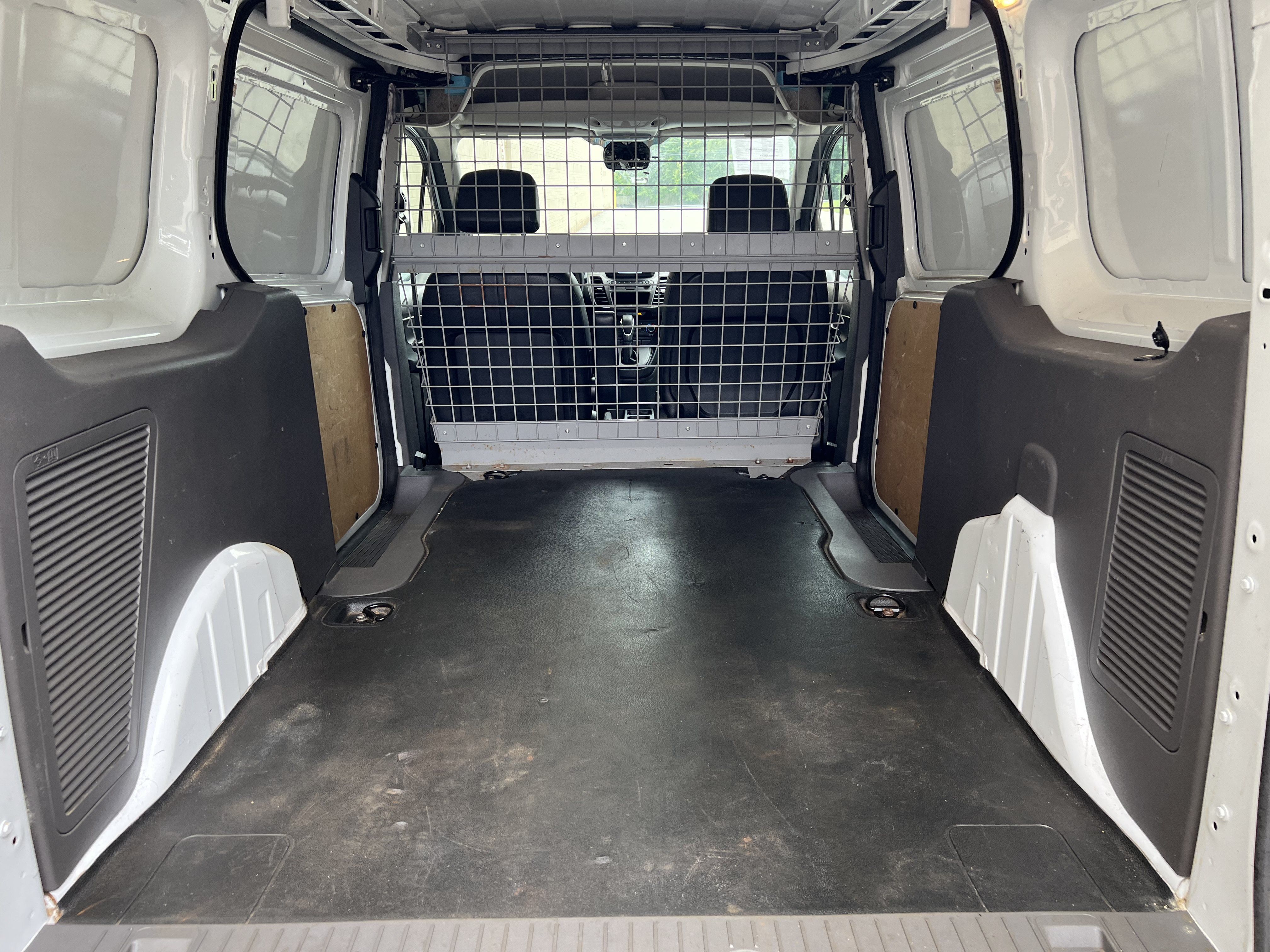Used 2020 Ford Transit Connect XL FWD image 29