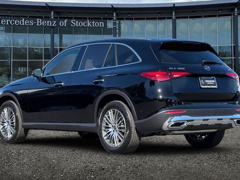 New 2026 Mercedes-Benz GLC 300 4MATIC image 6