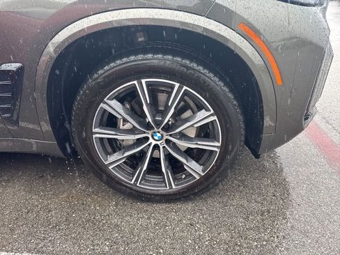Certified 2024 BMW X5 sDrive40i w/ M Sport Package RWD image 3