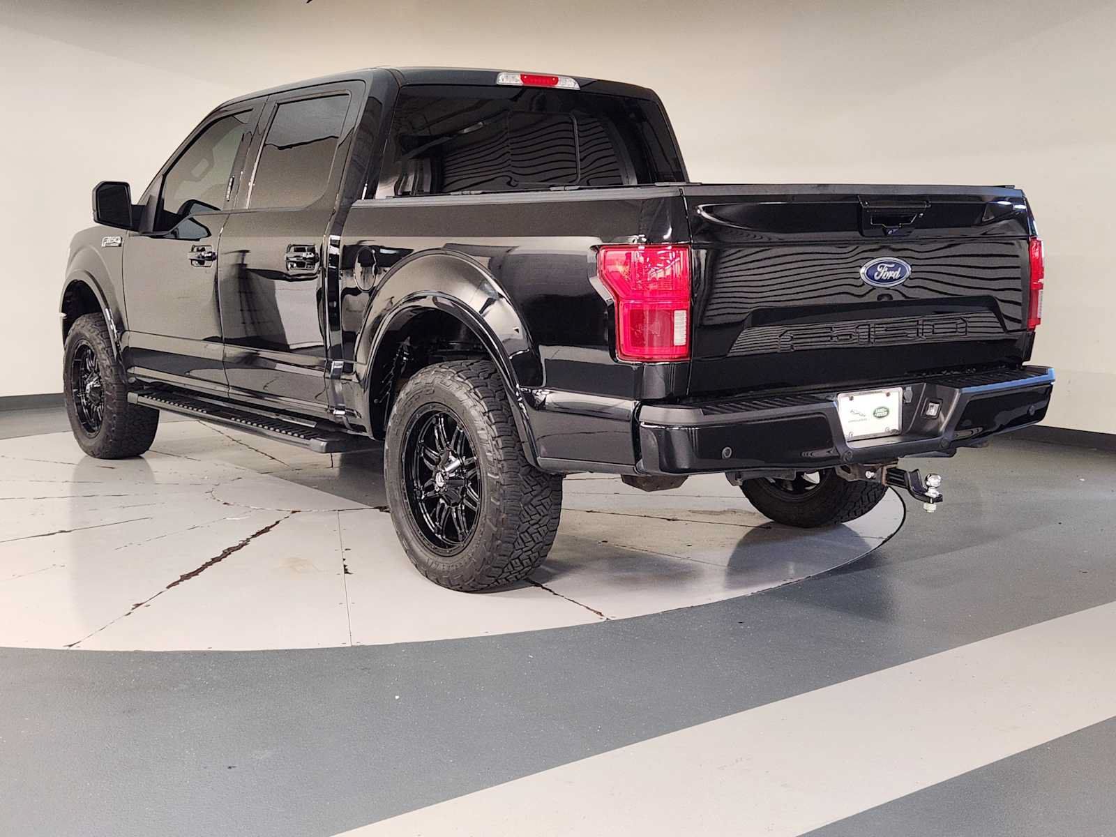 Used 2019 Ford F150 Lariat w/ Equipment Group 502A Luxury AWD/4WD image 6