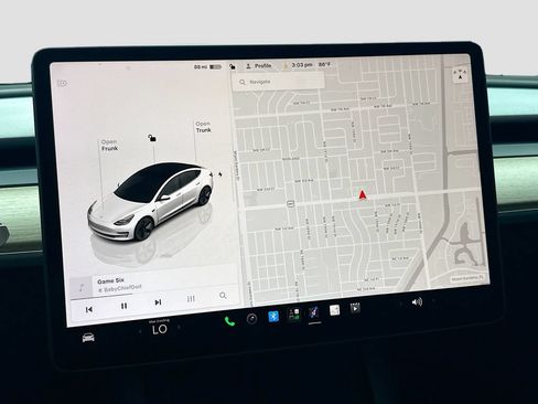 Used 2023 Tesla Model 3 Standard Range RWD image 11