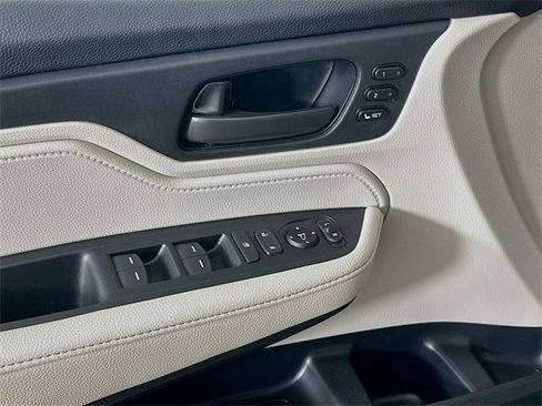 Certified 2025 Honda Odyssey EX-L image 24