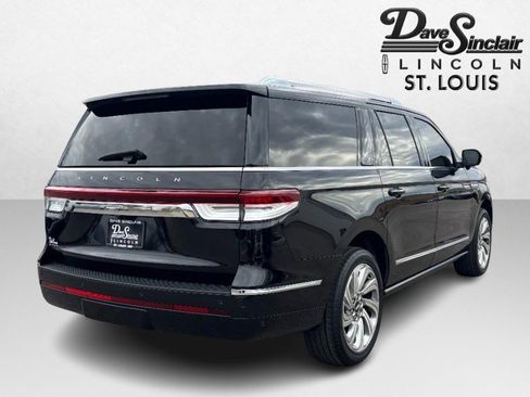 Certified 2024 Lincoln Navigator L Reserve image 5