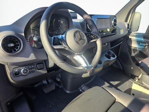 New 2026 Mercedes-Benz Sprinter 2500 image 11