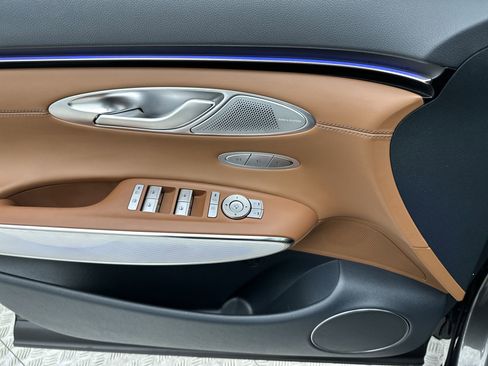 Certified 2026 Genesis GV70 2.5T Advanced image 13