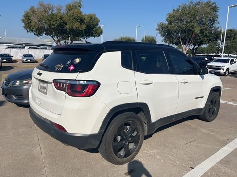 Used 2018 Jeep Compass Altitude w/ Popular Equipment Group image 5