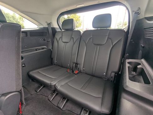 Certified 2024 Kia Sorento S FWD image 13