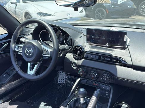 New 2026 MAZDA MX-5 Miata Club w/ Interior Package RWD image 7
