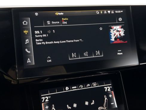 Used 2022 Audi e-tron Premium Plus w/ Premium Plus Package image 22