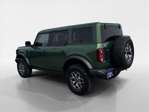 Certified 2025 Ford Bronco Badlands image 3