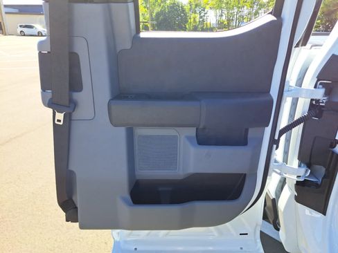 New 2026 Ford F250 XL w/ XL Chrome Package image 28