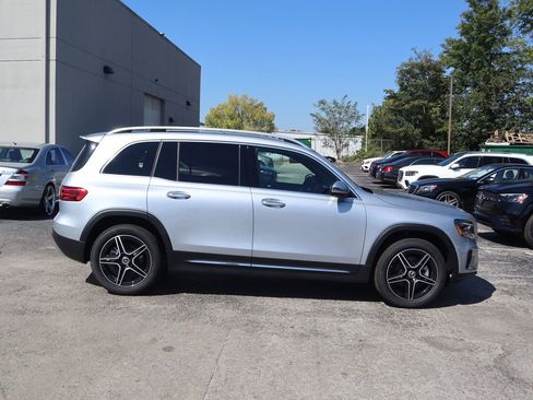 New 2026 Mercedes-Benz GLB 250 4MATIC image 2