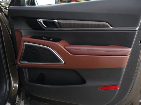 Used 2023 Kia Telluride SX Prestige AWD/4WD image 9