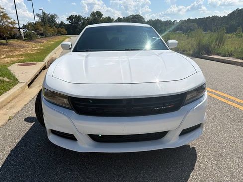 Used 2019 Dodge Charger SXT RWD image 32