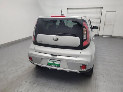 Used 2018 Kia Soul + FWD image 7