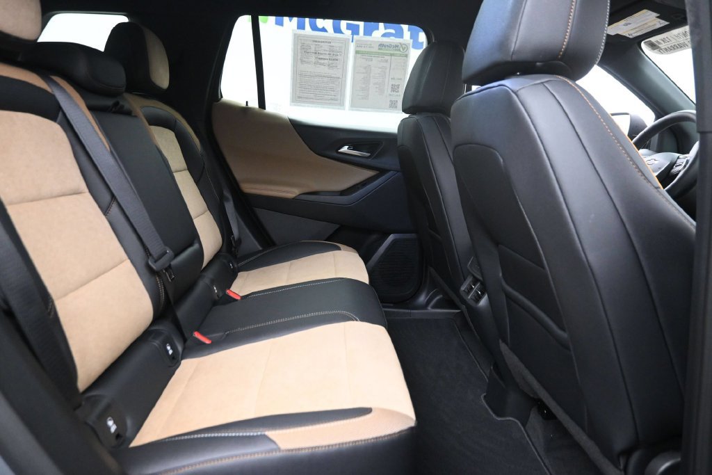 Used 2026 Chevrolet Equinox ACTIV AWD/4WD image 10