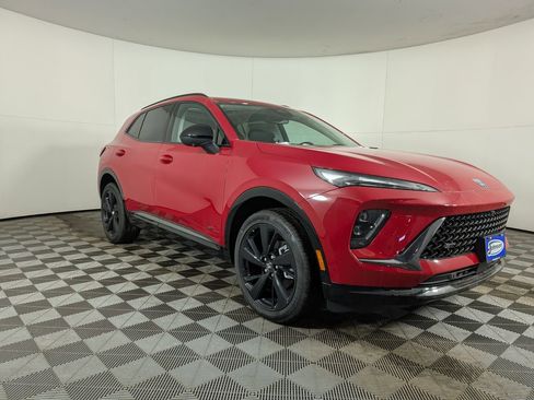 New 2025 Buick Envision Sport Touring image 5