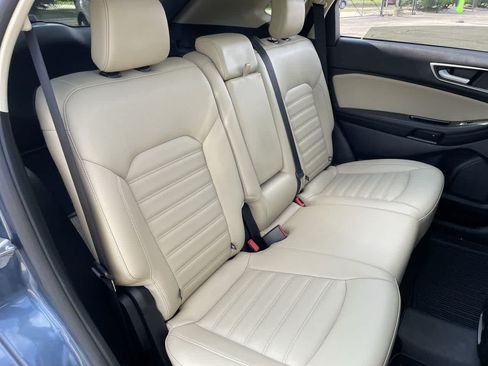 Used 2019 Ford Edge SEL w/ Equipment Group 201A AWD/4WD image 15