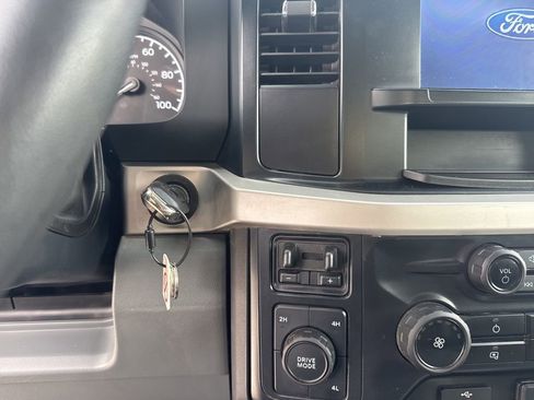 Used 2024 Ford F250 XLT image 12