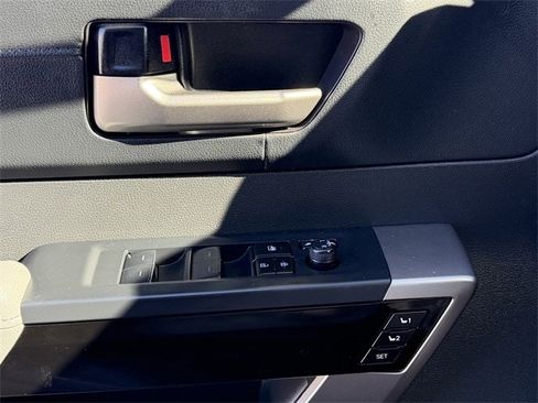 Used 2024 Toyota Tundra Limited image 25