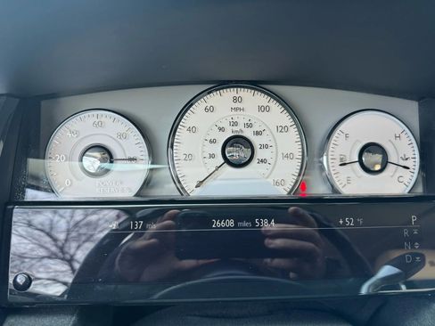 Used 2015 Rolls-Royce Ghost image 18